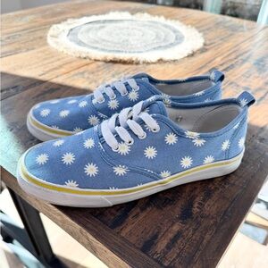 H&M Blue Denim Daisy Floral Tennis Shoes Sneakers 6